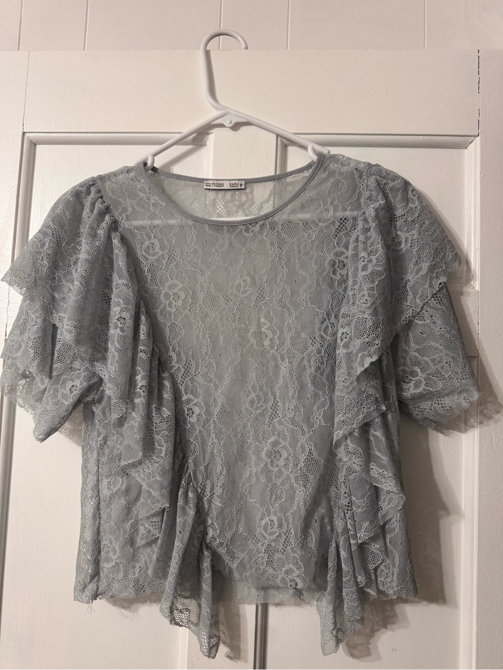 Zara Light Gray Lace Ruffle Short Sleeve Top